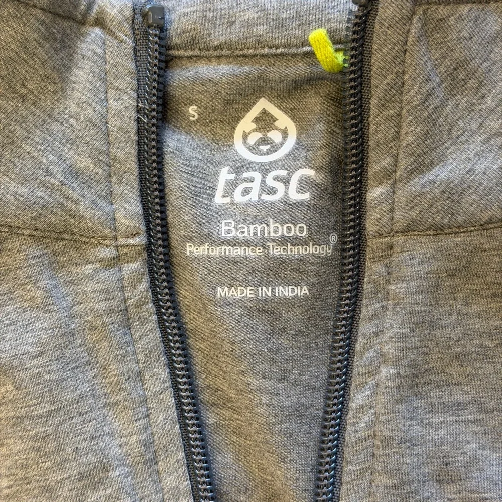 Tasc Performance Jacket Mens Sz S Gray Full Zip Athletic Organic Cotton Bamboo